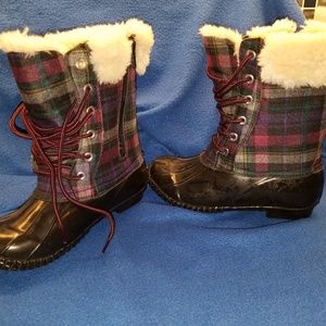 Girls Plaid Snow boots